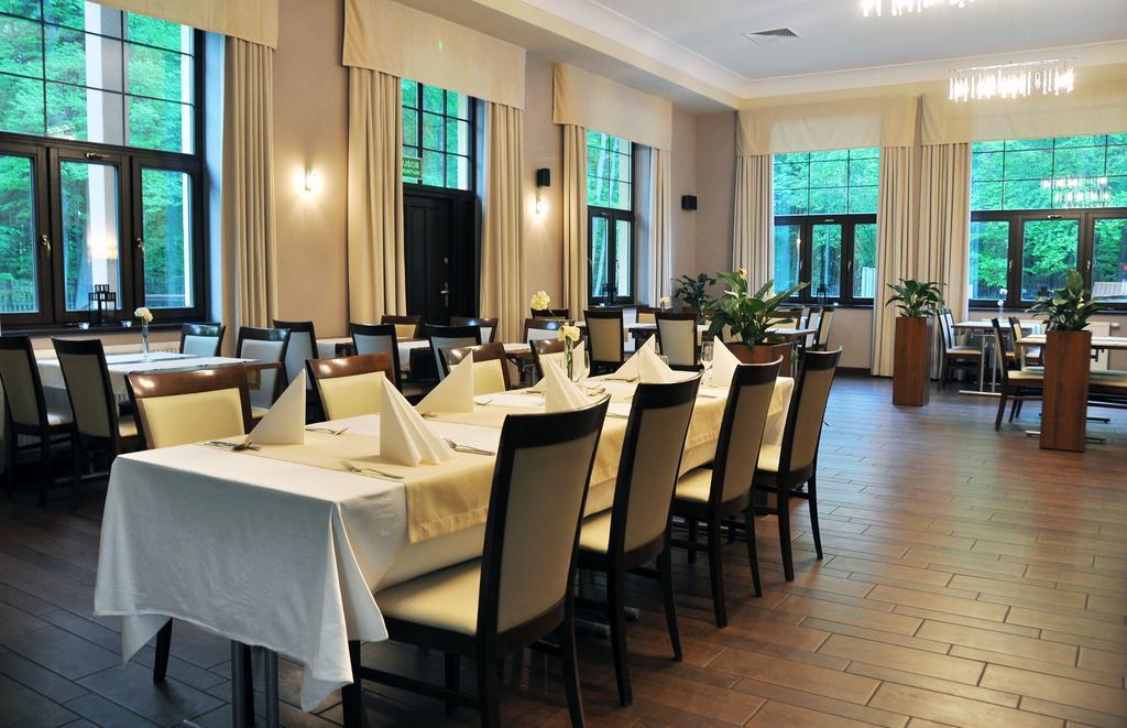 Willa Strzelnica Hotel Koscierzyna Luaran gambar