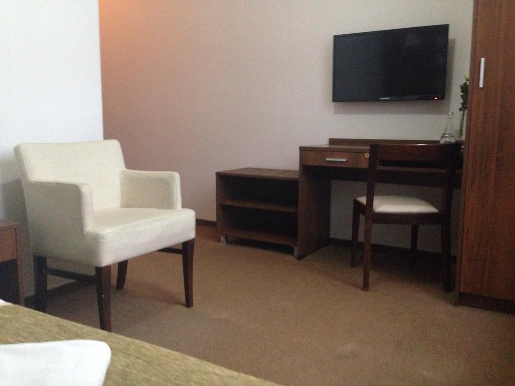 Willa Strzelnica Hotel Koscierzyna Luaran gambar
